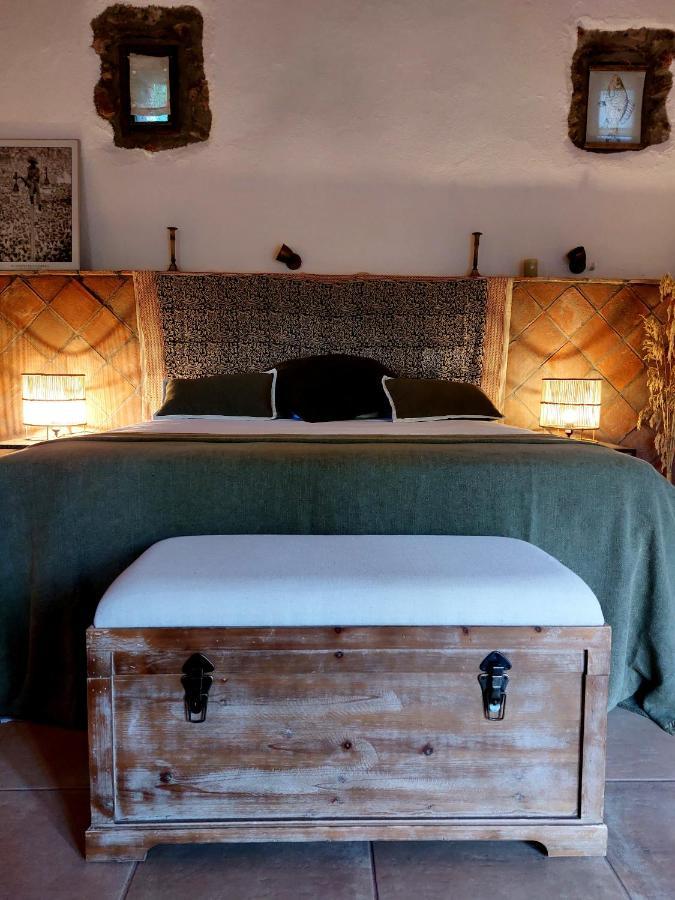 Corral D'En Romagosa Guest House Begues ภายนอก รูปภาพ