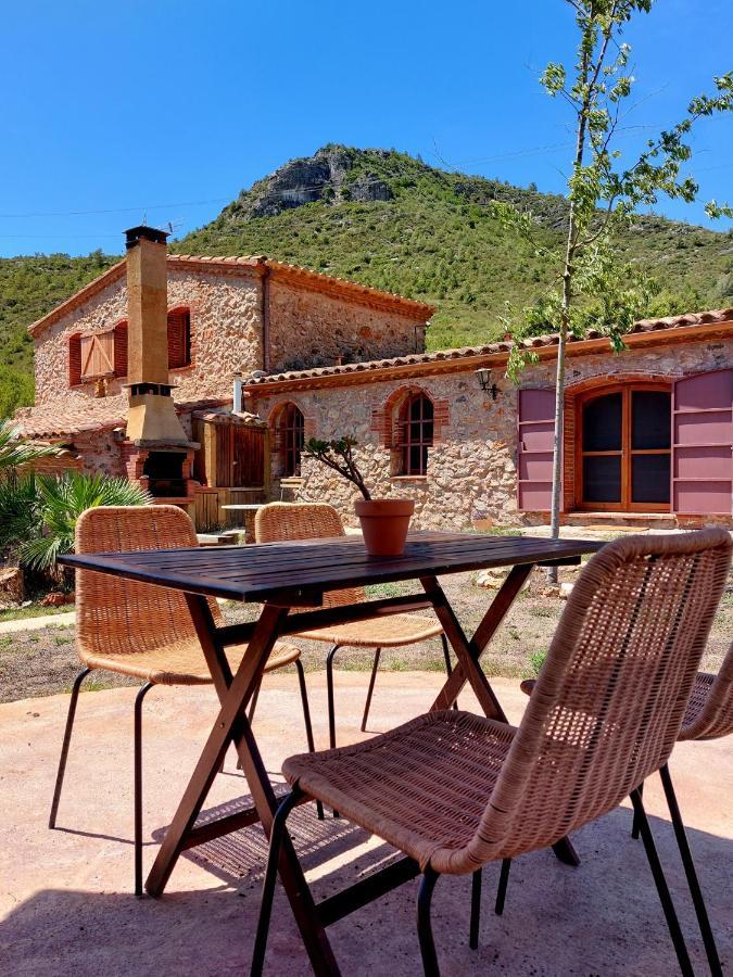 Corral D'En Romagosa Guest House Begues ภายนอก รูปภาพ